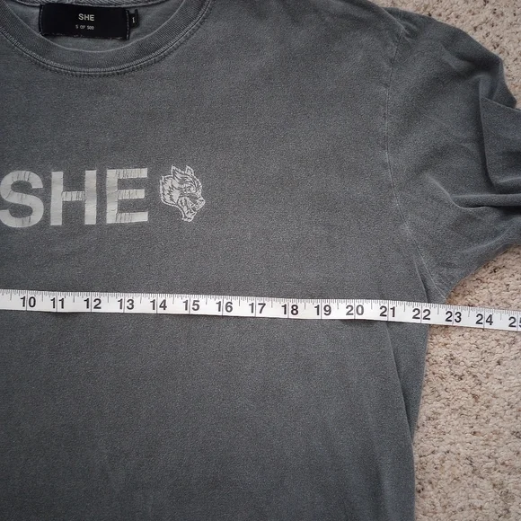 She Wolf 🐺 Long sleeve - Picture 2 of 4